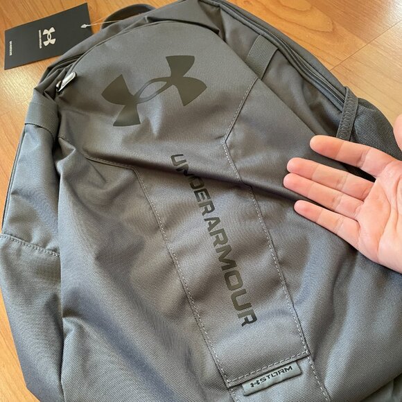 Under Armour Storm Gray Hustle Lite backpack Laptop bag, College, Camping UNISEX - Picture 1 of 11
